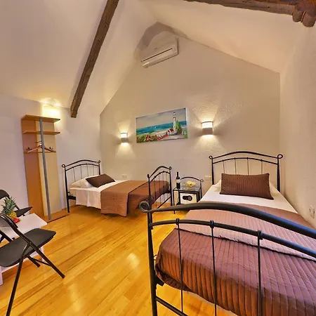 Apartment Studio Sime Split